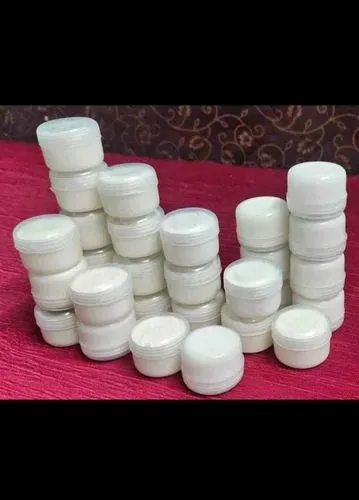 34249 face whitening night cream product2