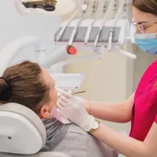 /img/34270-geha-dental-teeth-whitening-sensitivity.webp