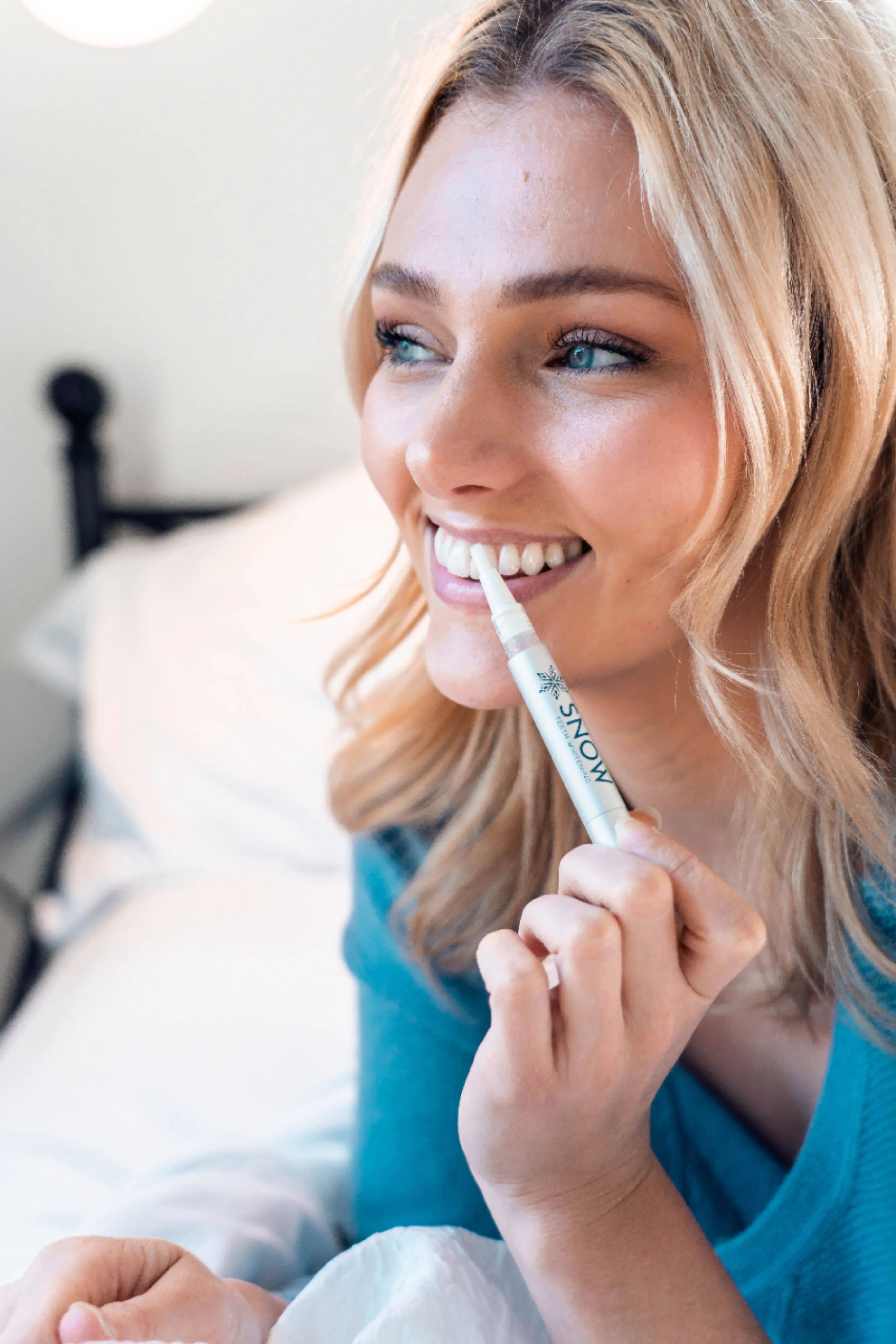 /img/34469-dental-checkup.webp