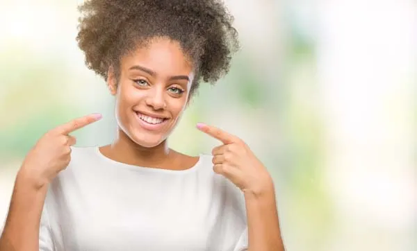 /img/34527-teeth-whitening-results-comparison.webp