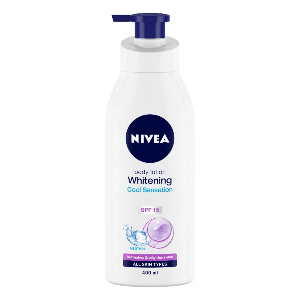 34695 woman applying lotion
