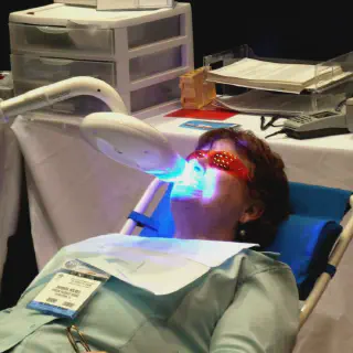 /img/34708-teeth-whitening-tel-aviv-aftercare.webp
