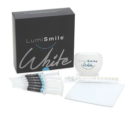 34815 applying teeth whitening gel